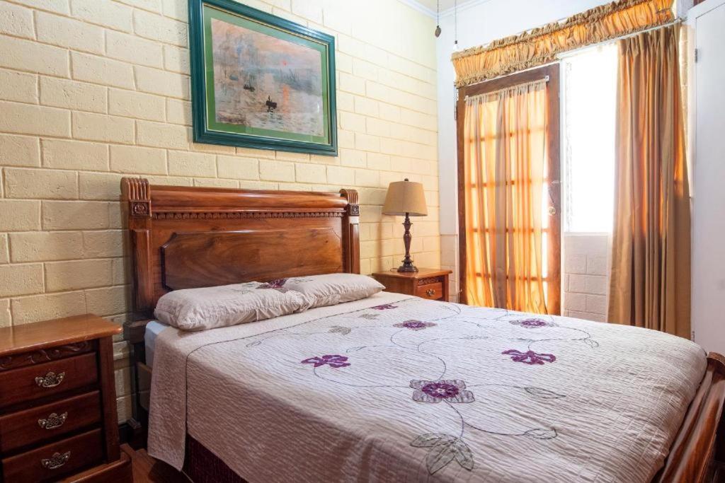 Sura Bed And Breakfast San Jose  Bagian luar foto